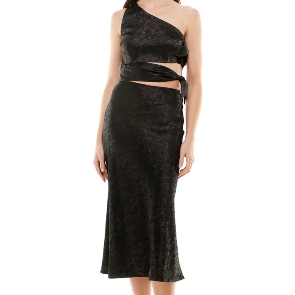 Remarkable Wayf One Shoulder Knotted Cutout Dress